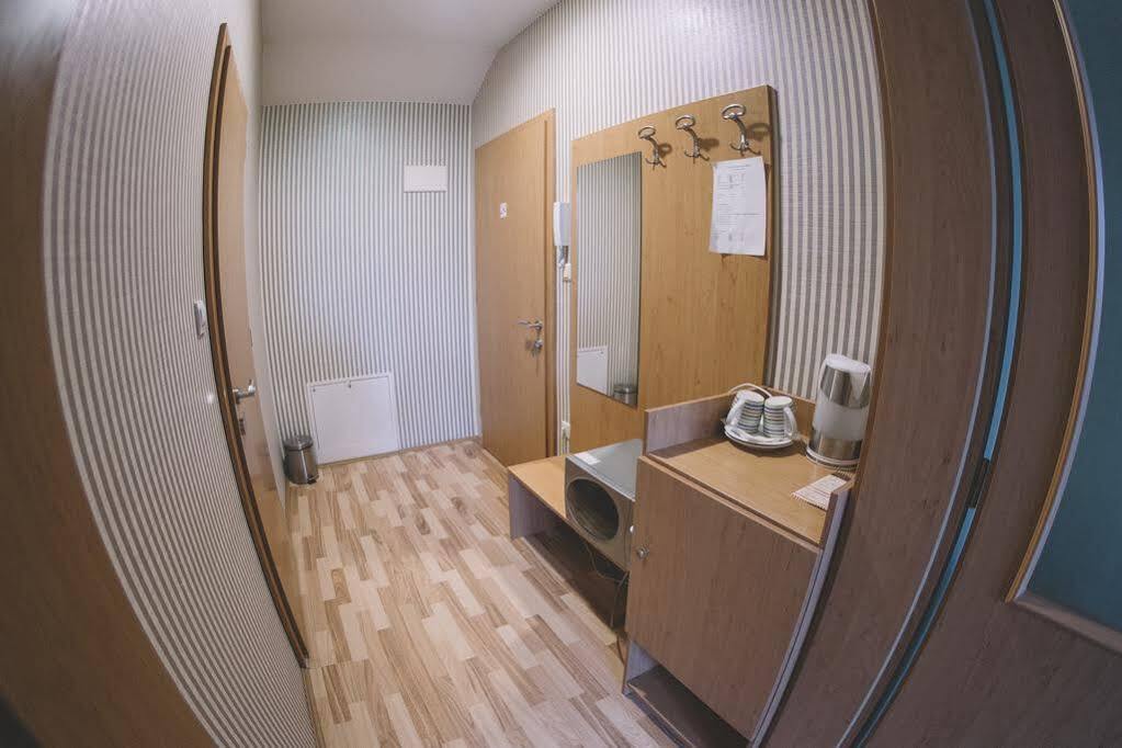 Central Apartman Sopron Esterno foto